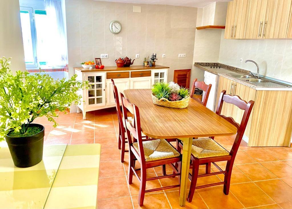 Casa Rural Manantial De Las Jaras Istán Εξωτερικό φωτογραφία